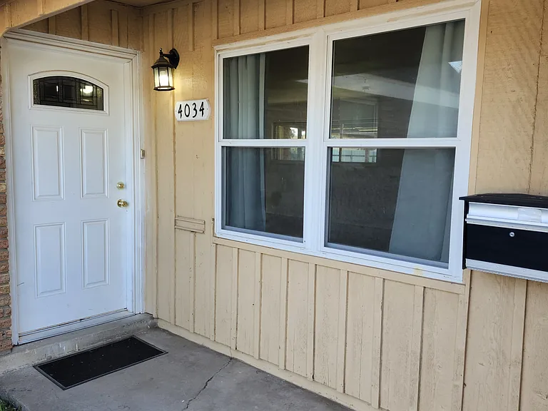 4034 Stillwood Ln — Photo 2
