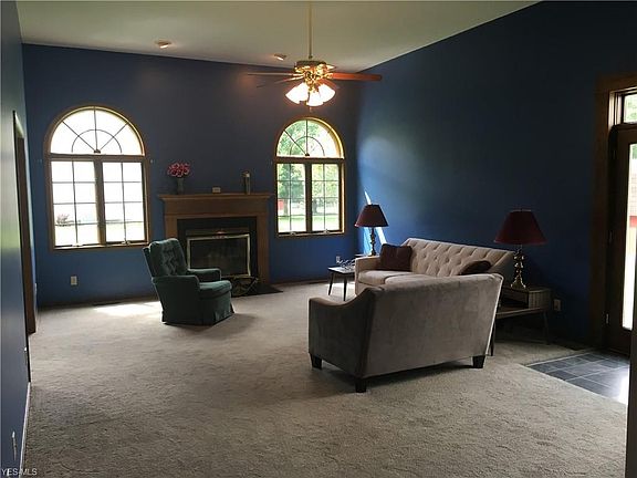 2nd image of 1610 Quail Hollow Dr