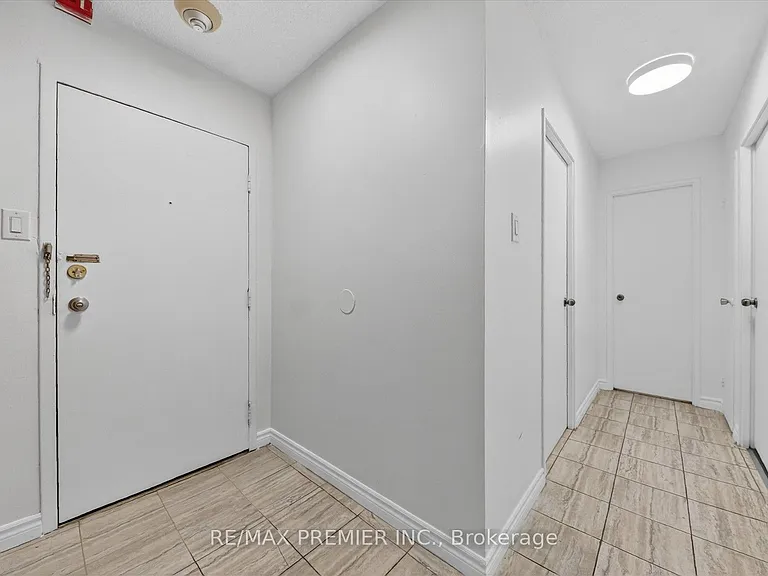 3555 Derry Rd E #712 — Photo 15