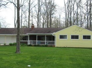 12243 Blazey Rd, Strongsville, OH 44136