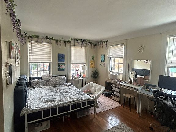 2nd image of 198 Wayland Ave APT 25