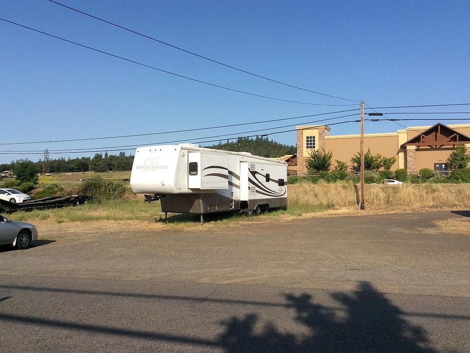 2nd image of 10854 Highway 62