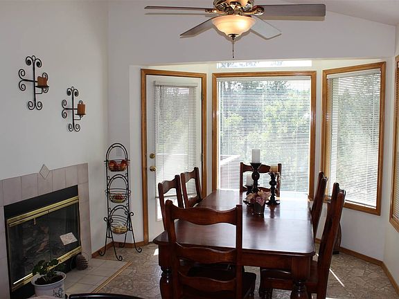 3rd image of 2110 E Dunbar Ln
