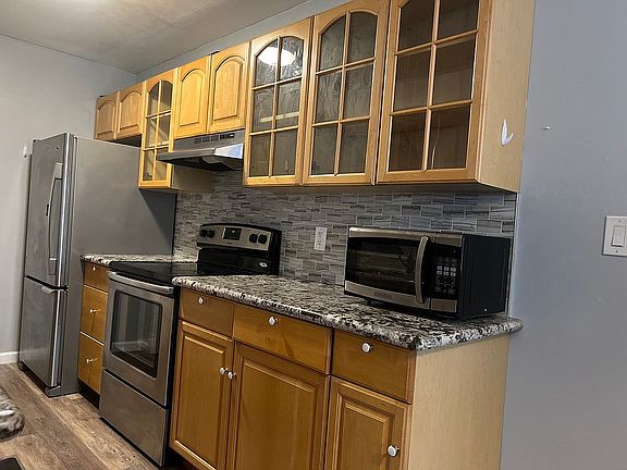 3rd image of 9059 Montoya St APT 3