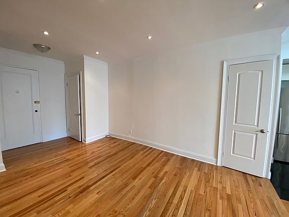 3rd image of 330 E 63rd St APT 6C