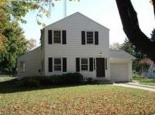 1130 Barnes St, Delavan, WI 53115