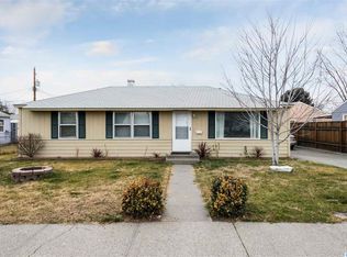 1814 N 10th Ave, Pasco, WA 99301