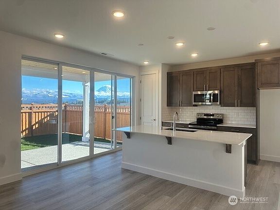 5th image of 14929 204th Avenue Ct E #577