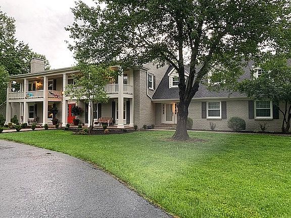 2nd image of 2723 Martinique Ln