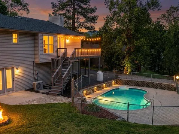 5359 Sundance Rd, Salem, VA 24153