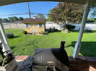 24 Indian Park Rd, Levittown, PA 19057