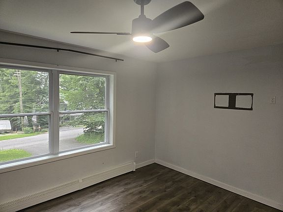 4th image of 33 W Shore Dr