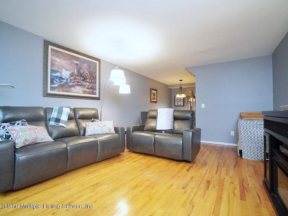 391 Riedel Ave, Staten Island, NY 10306 Zillow
