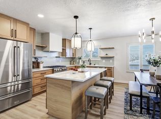 617 Mark Dr NE, Albuquerque, NM 87123