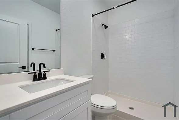 1412 Victoria St — Photo 19