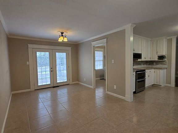 Den / dining room