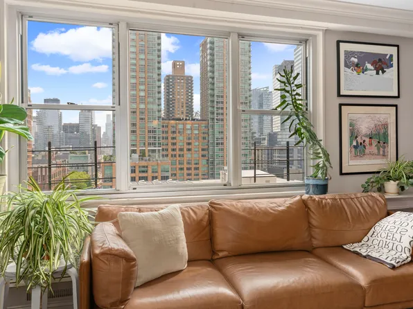 303 West 66th Street 18EE image 2 of 22