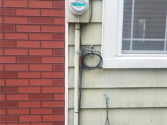 2nd image of 2338 E 15th St