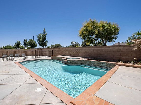 5th image of 2112 Benfar Dr