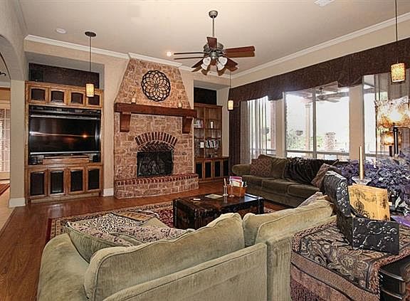 5th image of 5108 Connors Dr