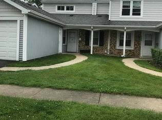 1936 Georgetown Ln, Hoffman Estates, IL 60169
