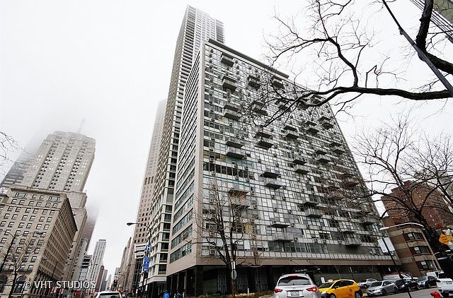 1st image of 1000 N Lake Shore Dr APT 806