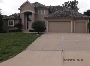 15310 Sherwood St, Leawood, KS 66224