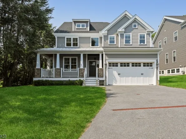 2 Wesley Ave, Bernardsville Boro, NJ 07924