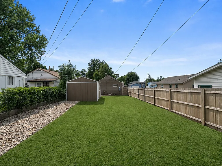 324 S Omaha Ave — Photo 15