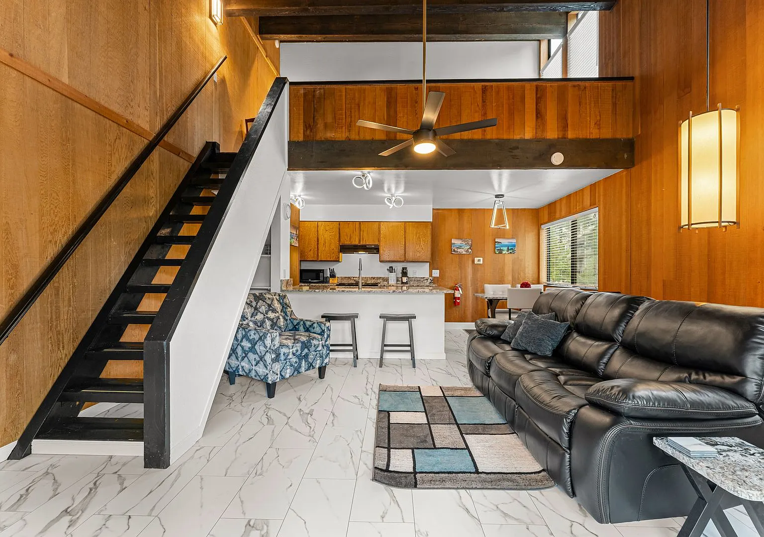 Ski Lease: Updated Townhome In Upper Kings Beach! — Photo 2