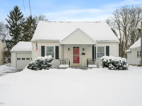 2011 Robinwood Avenue, Schenectady, NY 12306