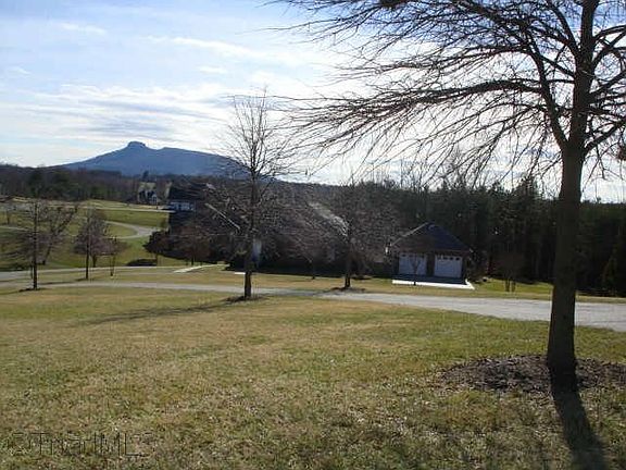 4th image of 152 Toms Creek Bluff Ln