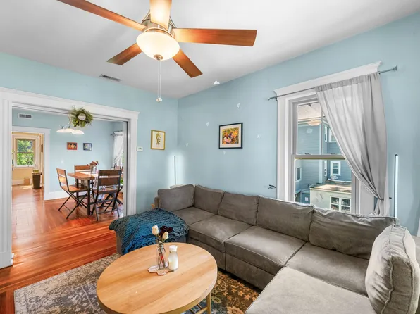 9 Waldo St #2, Somerville, MA 02143