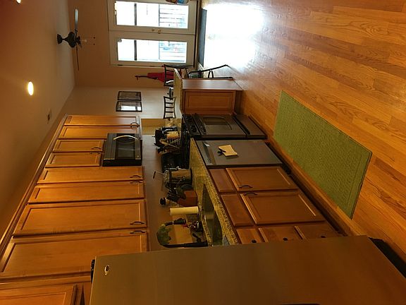 4th image of 2427 W Polk St Unit 3