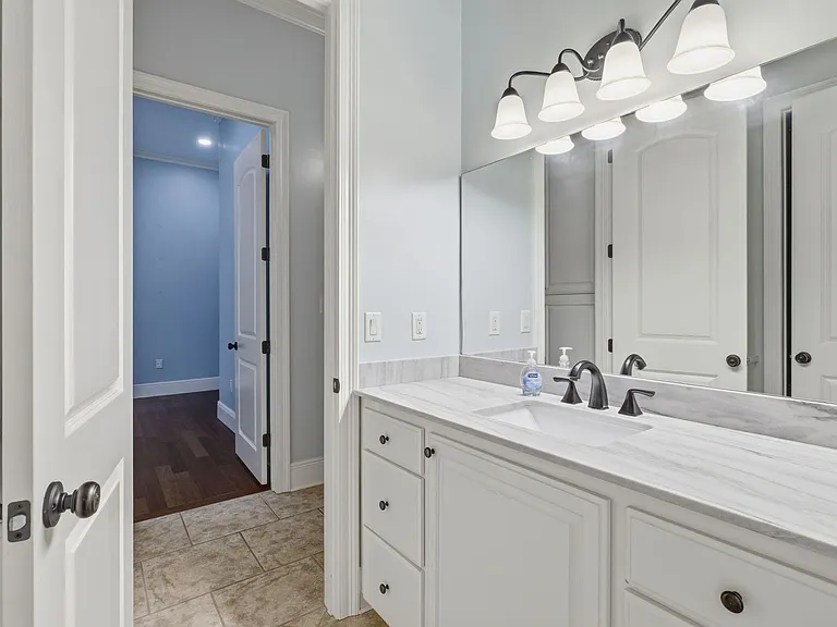 1549 Lacadie Dr — Photo 13