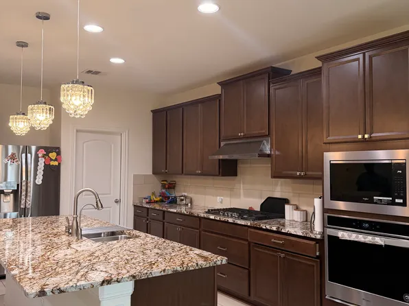 3819 Park Point Path, Round Rock, TX 78681