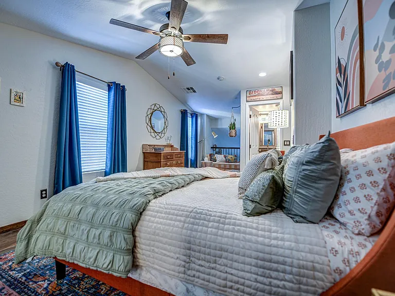 426 N Alder St — Photo 33