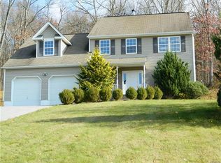 6 Rutland Ln, Newburgh, NY 12550