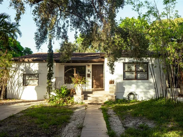 35 SW 28th Rd, Miami, FL 33129