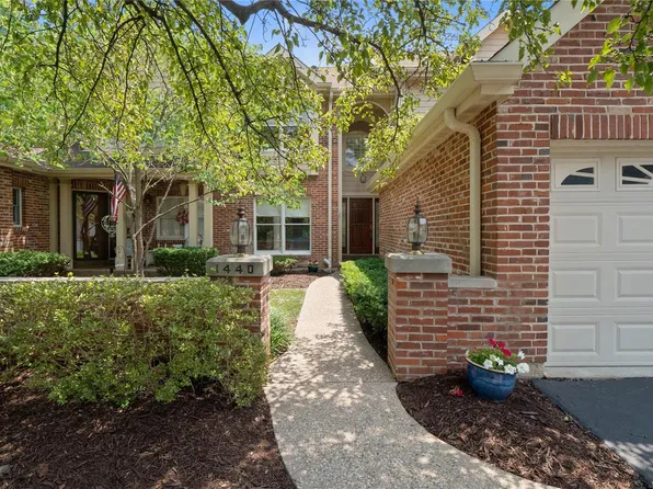 1440 Timberlake Manor Pkwy, Chesterfield, MO 63017