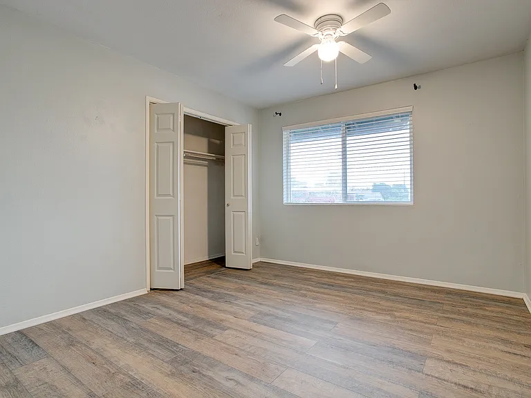 3417 W Marlette Ave — Photo 22
