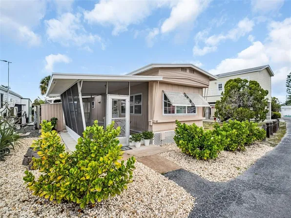 800 Chesapeake Dr Lot 62, Tarpon Springs, FL 34689