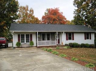 1324 Hickory Nut Ln, Lincolnton, NC 28092