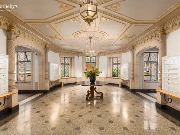 60 Gramercy Park North image 16 of 20