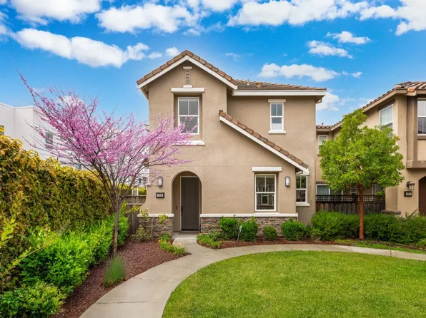 850 Maple Pl, East Palo Alto, CA 94303