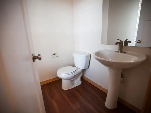Cardinal Pointe Townhomes
