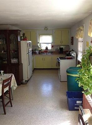 2nd image of 54 Humes Ave