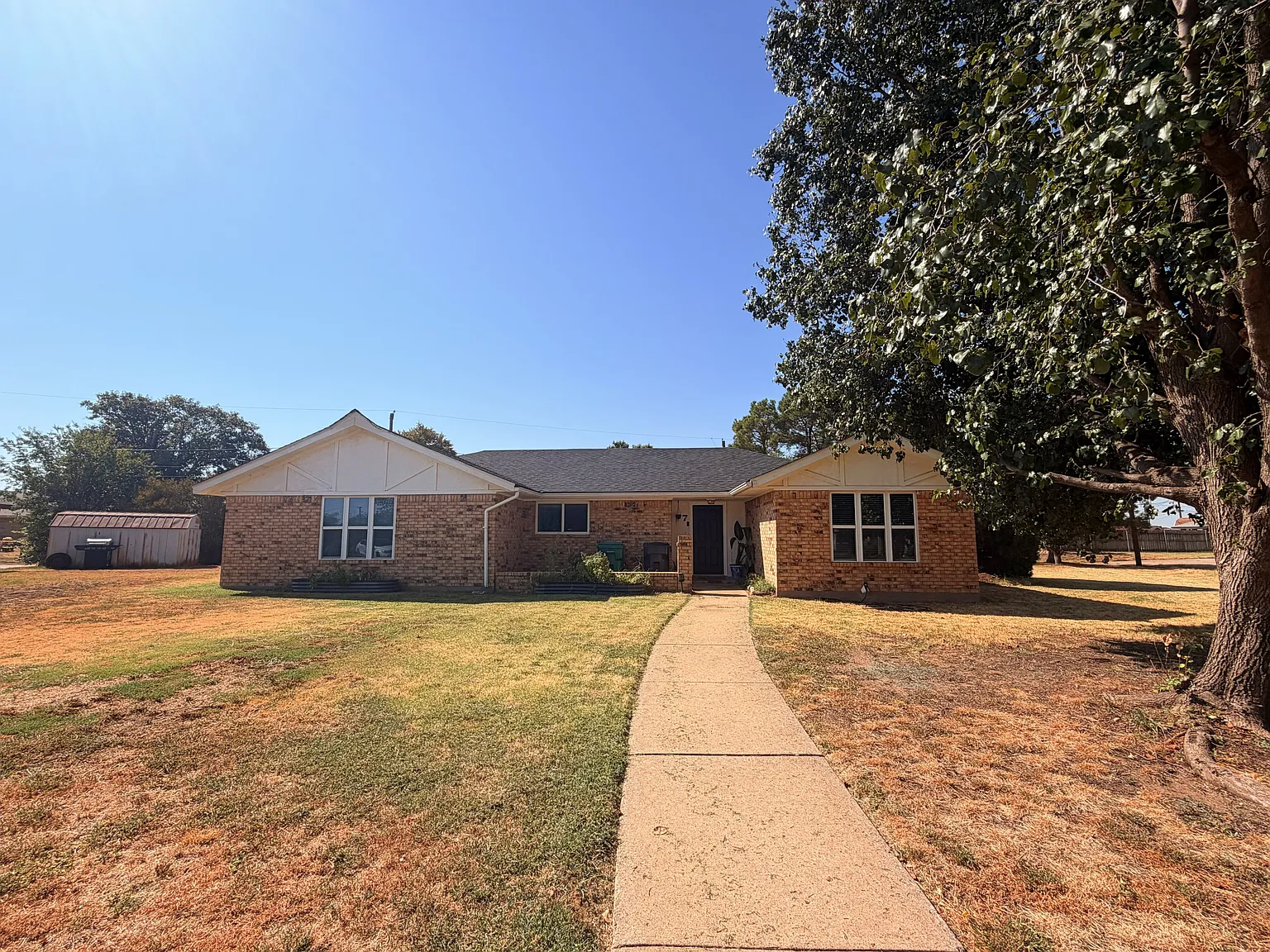 3 bed, 1455 sqft, $2,100 — Photo 3