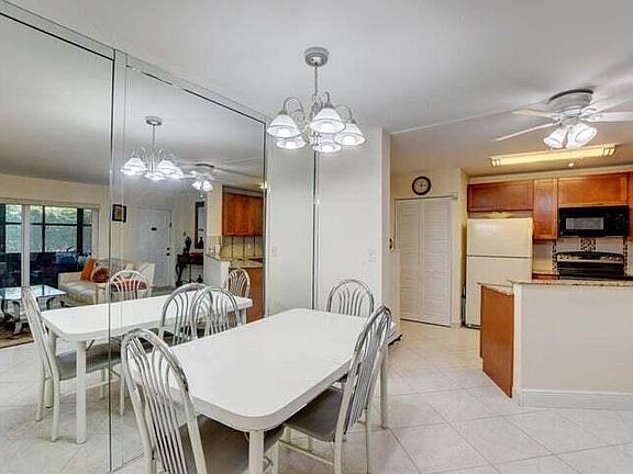 5th image of 7539 S Oriole Boulevard #103