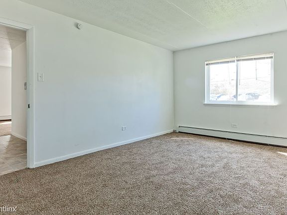 10 W 137th St Apartments Chicago Bedroom_02